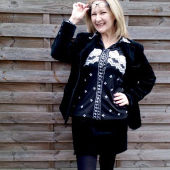 Refashioned Vintage Velvet Suit (M/L) - Picture 11 of 12